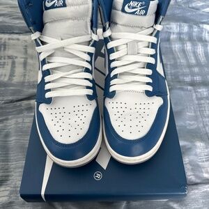 Nike Jordan 1 True Blue